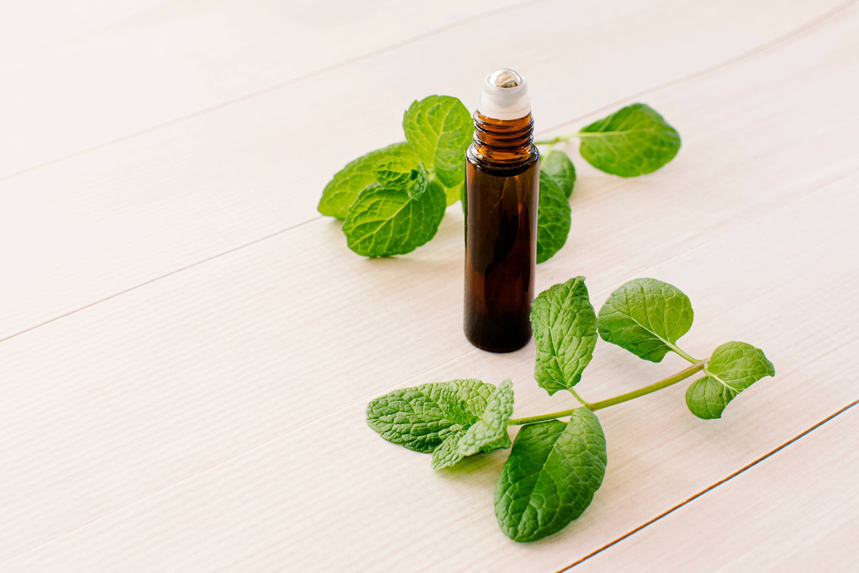 天然精油清爽醒神走珠碌碌 Natural essential oils refreshing roll-on